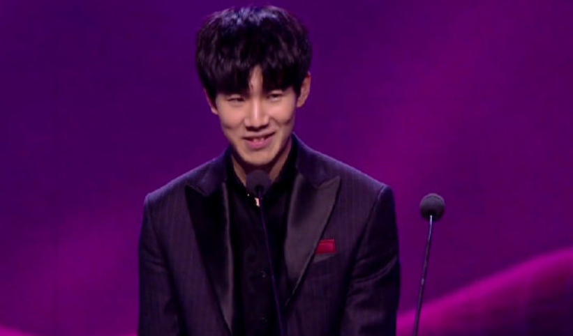 【赛后战报】完美收官！JDG2：0成功战胜EDG全胜结束定组赛