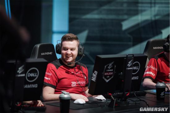 BLG俱乐部官博发文：那就再赢一次！3：2 T1晋级，我们决赛见！