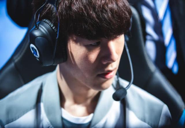 如果传闻是真的， JD Gaming 的新赛季阵容包括 Ale ， Xun ， Scout ， Peyz ， MISSING 。