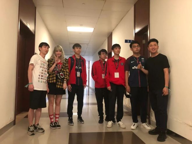 FPX 1-1 NIP：韧性十足超大逆转，FPX落后一万经济翻盘成功